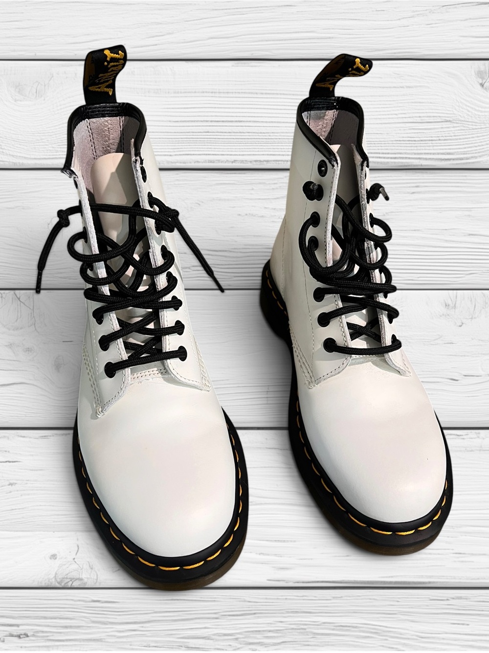 Dr. Martens 1460 White Leather Lace Up Boots Women’s 8 EU 39